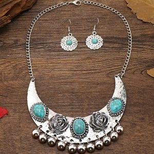 Southwest style necklace and earring set